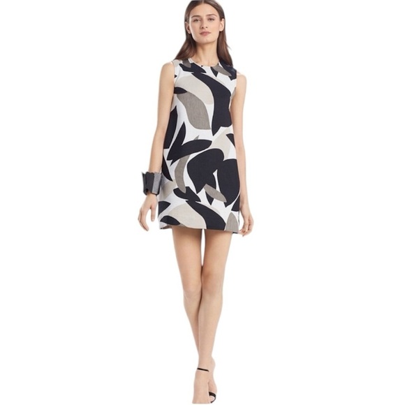 Josie Natori ABSTRACT‎ PRINTED JACQUARD SLEEVELESS DRESS - Picture 1 of 16